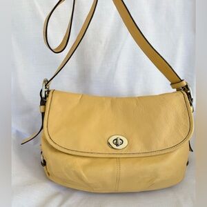 COACH Z Leather Flap Duffle Bag Handbag Crossbody Hobo Z23987 Butter Yellow